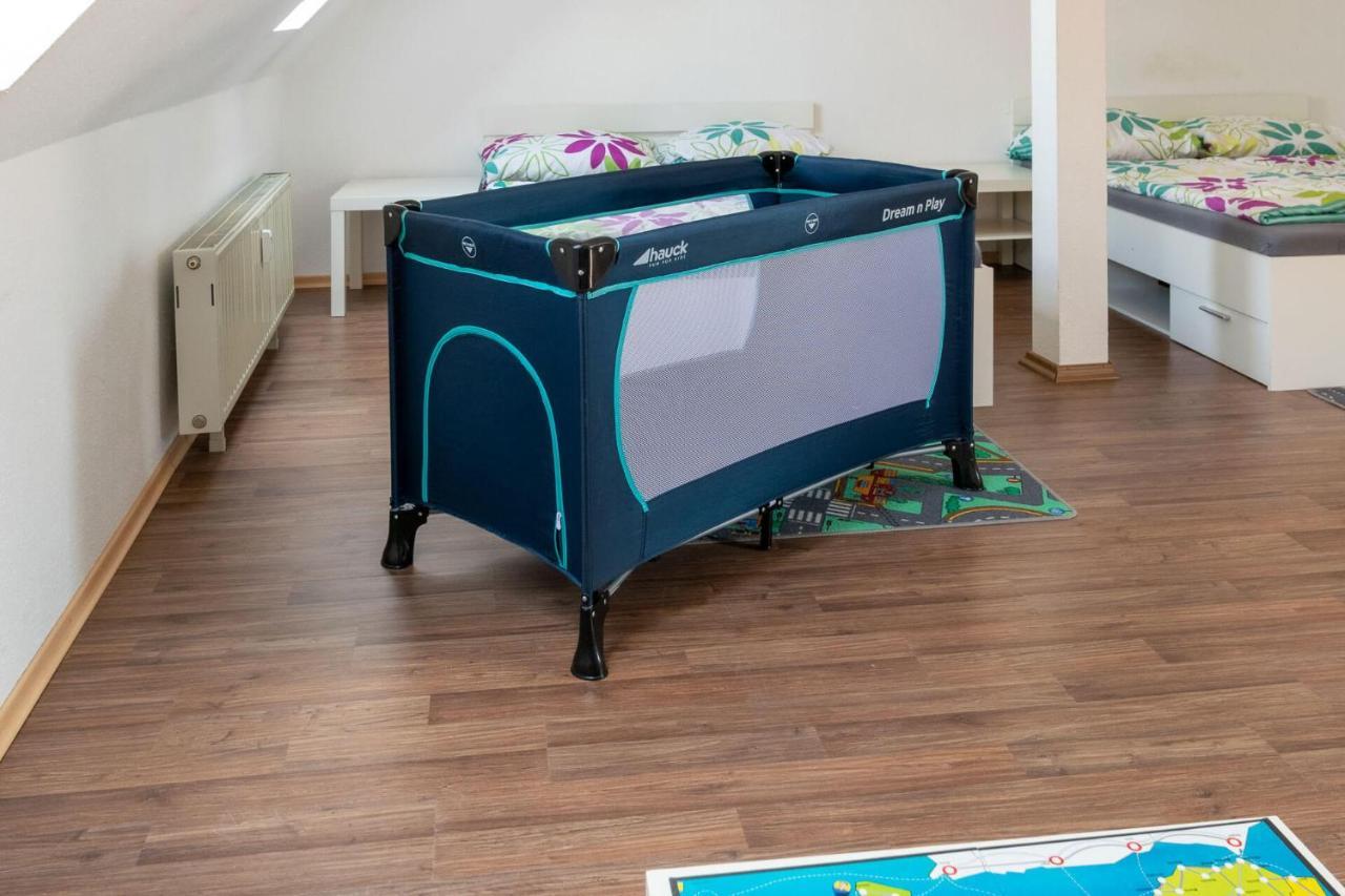 Big Family Apartment Ichenhausen